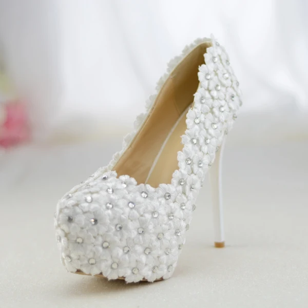 Charming White Lace Flower Rhinestone Wedding Shoes 2021 14 cm Stiletto Heels Round Toe Wedding Pumps High Heels