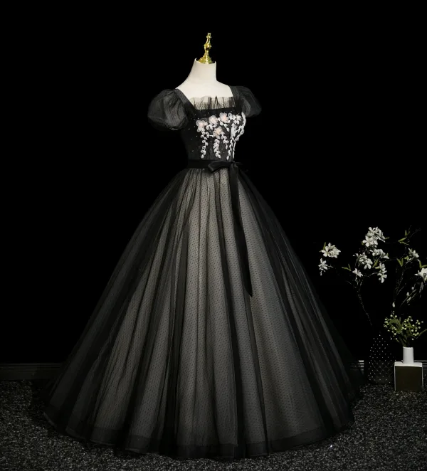 Élégant Noire Appliques Noeud Ceinture Robe De Bal 2025 Robe Boule Encolure Carrée Gonflée Manches Courtes Dos Nu Longue Robe De Ceremonie