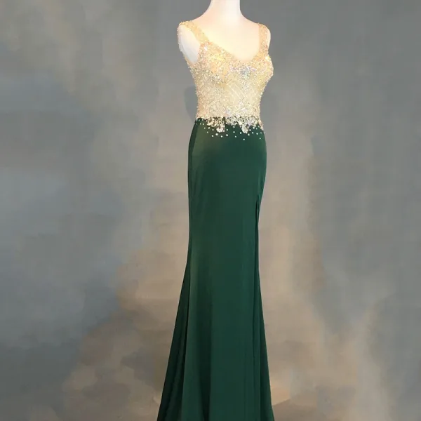 Chic / Beautiful Dark Green Evening Dresses 2018 Trumpet / Mermaid Handmade Beading Crystal Rhinestone V-Neck Backless Sleeveless Floor-Length / Long Formal Dresses