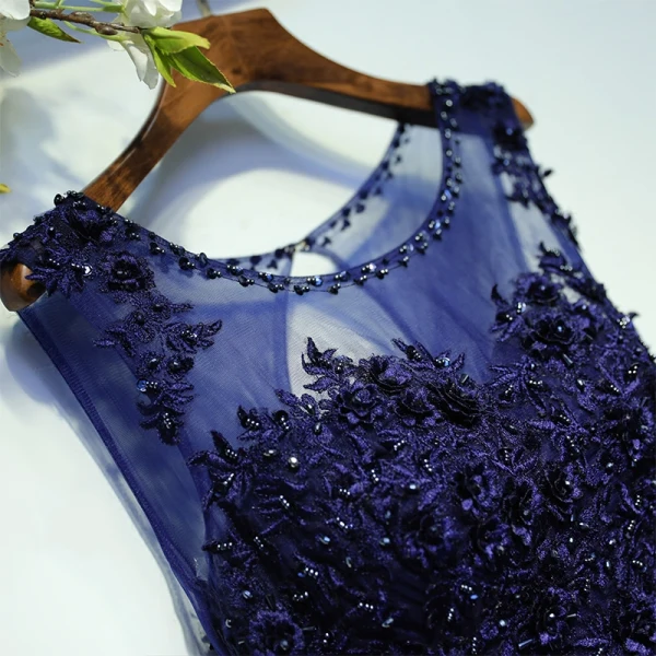 Klassisch Marineblau Festliche Kleider 2017 Mit Spitze Blumen Pailletten Rundhalsausschnitt Ärmellos Knöchellänge A Linie Abendkleider