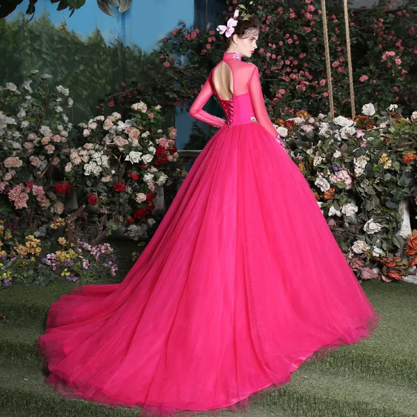 Traditionnel Fushia Robe De Bal 2018 Robe Boule Cristal Perle Brodé Col Haut Dos Nu Manches Longues Train De Balayage Robe De Ceremonie