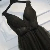 Modest / Simple Black Formal Dresses A-Line / Princess 2017 Bow Backless Zipper Up V-Neck Sleeveless Short Graduation Dresses