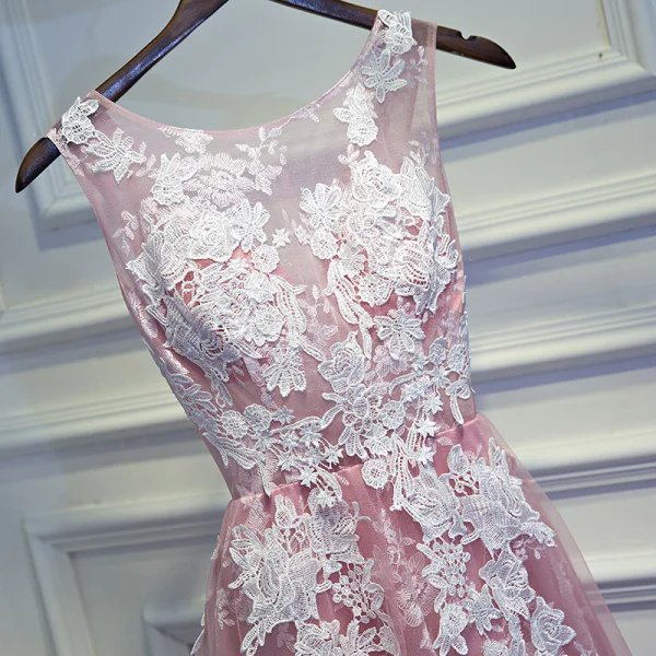 Lovely Candy Pink Graduation Dresses 2017 Lace Flower Backless Scoop Neck Sleeveless Short A-Line / Princess Formal Dresses