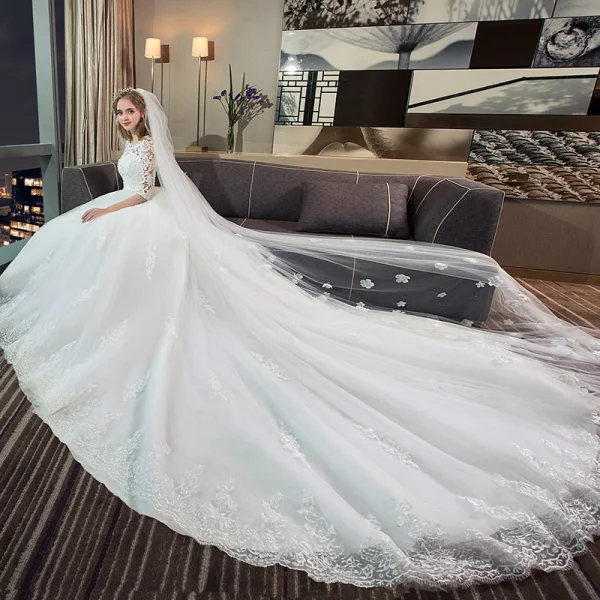 Moderne / Mode Rouge Robe De Mariée 2018 Princesse Appliques En Dentelle Cristal Encolure Dégagée 3/4 Manches Royal Train Mariage