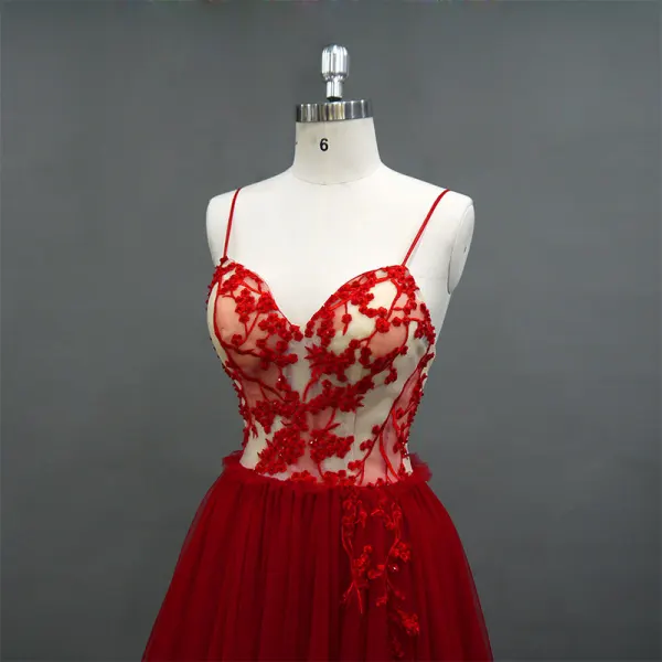 Chic / Belle Bordeaux Robe De Bal 2018 Princesse Perlage En Dentelle Fleur Bretelles Spaghetti Dos Nu Sans Manches Train De Balayage Robe De Ceremonie