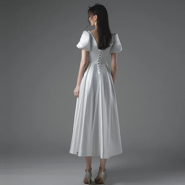 Schlicht Ivory / Creme Satin Brautkleider / Hochzeitskleider 2021 A Linie Eckiger Ausschnitt Kurze Ärmel Schleife Rückenfreies Wadenlang Hochzeit
