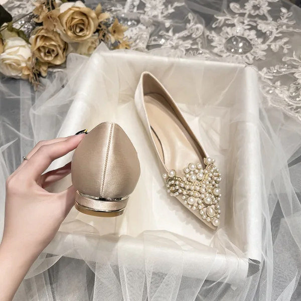 Elegant Champagne Pearl Rhinestone Satin Wedding Shoes 2021 Pointed Toe Flat Wedding Heels