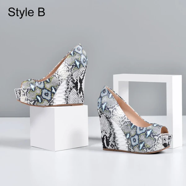 Unusual Street Wear Snakeskin Print Womens Sandals 2021 Leather Waterproof 11 cm Wedges Open / Peep Toe Sandals