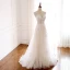 Chic / Beautiful Champagne Wedding Dresses 2018 A-Line / Princess Appliques Lace Scoop Neck Sleeveless Sweep Train Wedding