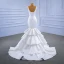 Haut de Gamme Ivoire Volants en Cascade Satin Robe De Mariée 2021 Trompette / Sirène V-Cou Sans Manches Dos Nu Tribunal Train Mariage
