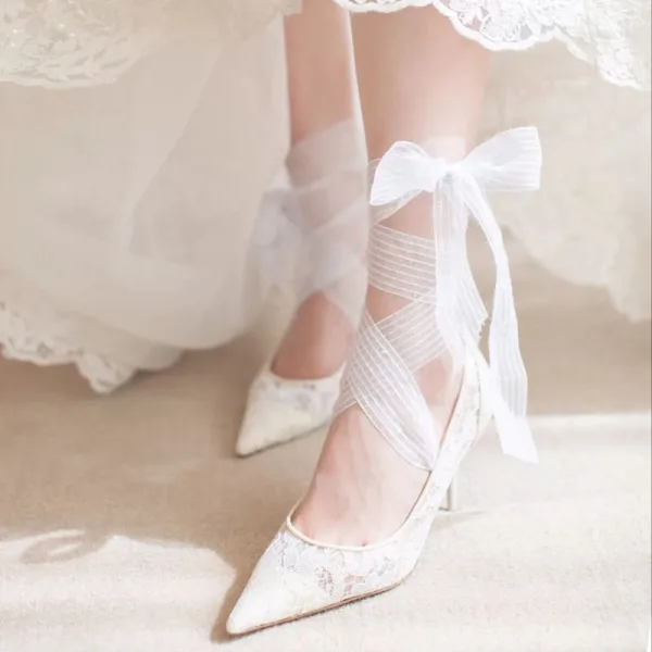 Charming Ivory Lace Flower Wedding Shoes 2021 Leather 5 cm Stiletto Heels Pointed Toe Wedding High Heels Pumps
