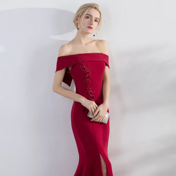 Chic / Beautiful Red Evening Dresses 2017 Trumpet / Mermaid Appliques Crossed Straps Split Front Off-The-Shoulder Sleeveless Floor-Length / Long Evening Party