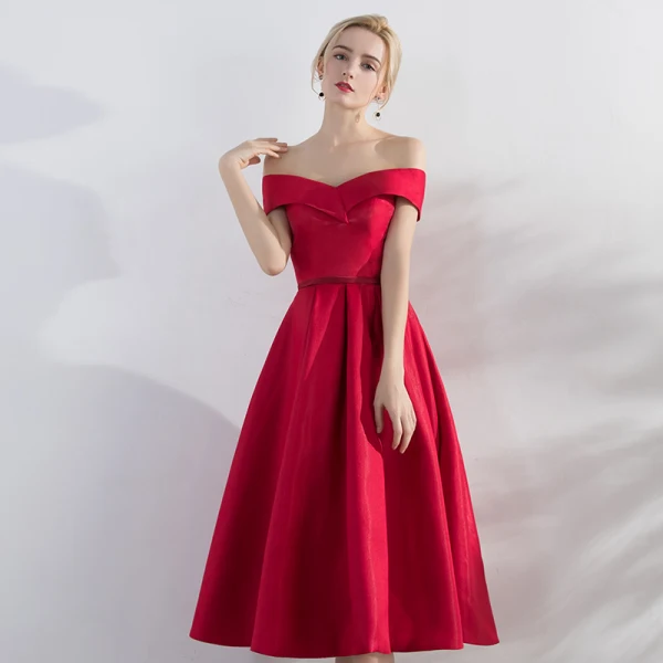 Chic / Beautiful Red Homecoming Graduation Dresses 2017 A-Line / Princess Pleated Off-The-Shoulder Sleeveless Crossed Straps Tea-length