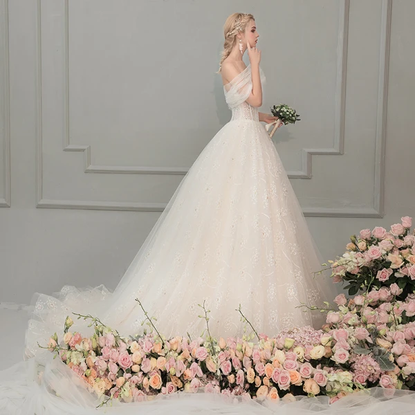 Eleganckie Szampan Suknie Ślubne 2018 Princessa Z Koronki Kwiat Przezroczyste Przy Ramieniu Bez Pleców Kótkie Rękawy Trenem Katedra Ślub