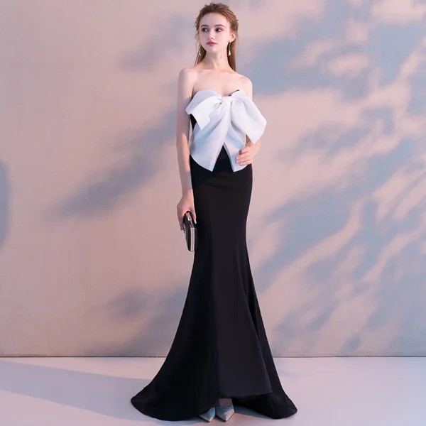 Sexy Schwarz Abendkleider 2018 Meerjungfrau Schleife Bandeau Rückenfreies Ärmellos Sweep / Pinsel Zug Festliche Kleider