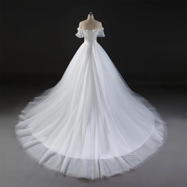 Chic / Belle Robe De Mariée 2017 Robe Boule En Dentelle Fleur Paillettes De l'épaule Dos Nu Manches Courtes Royal Train