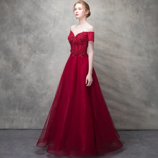 Snygga / Fina Burgundy Aftonklänningar 2017 Prinsessa Spets Blomma Kristall Beading Av Axeln Halterneck Korta ärm Ankellång Formella Klänningar