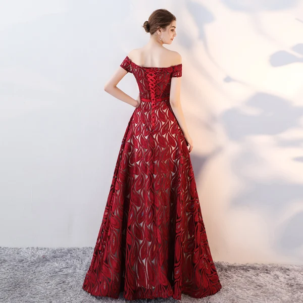 Chic / Beautiful Burgundy Evening Dresses  2017 A-Line / Princess Bow Off-The-Shoulder Backless Short Sleeve Floor-Length / Long Formal Dresses