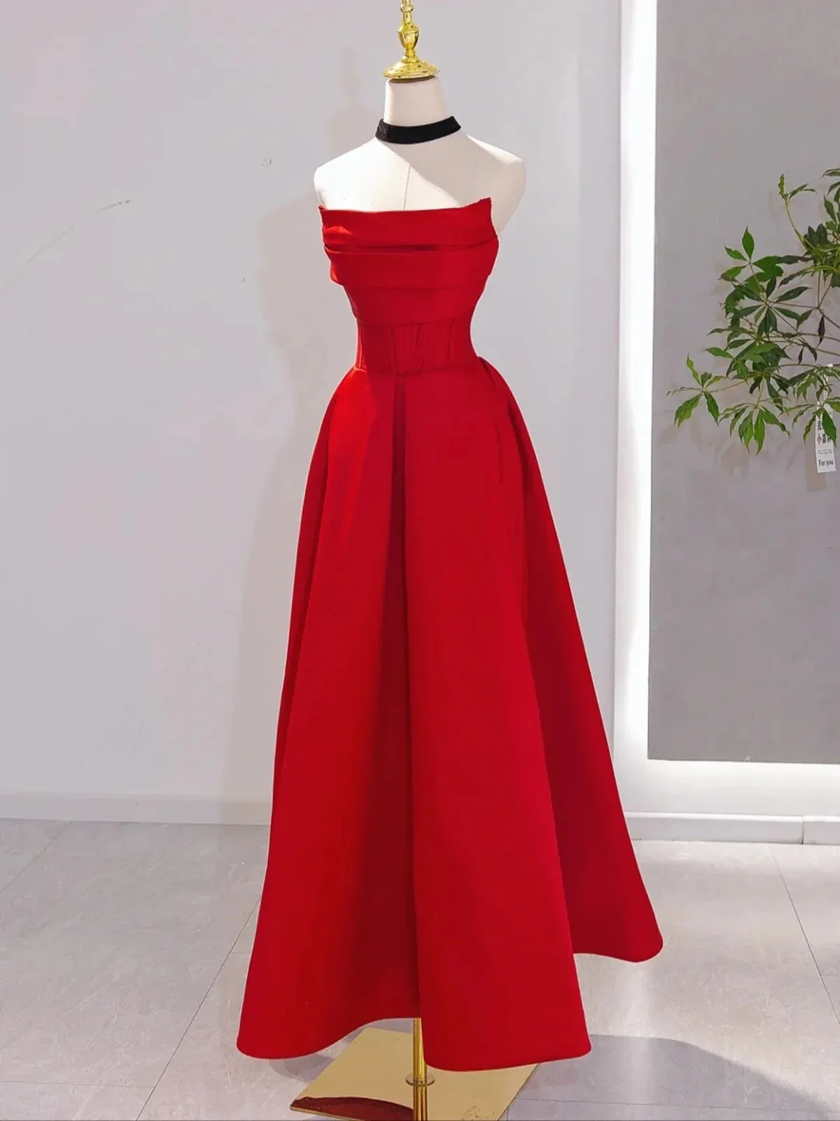 open lace back dress Junior Formal Dresses for Special Occasion Elegant V-Neck Party Dress Red Velvet Ball Gown with Sleeves, Red / 10
