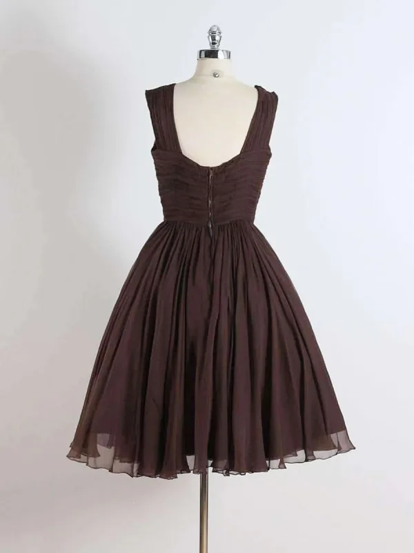 Simple Pliable Marron Courte de retour Robe De Graduation 2024 Princesse Encolure Carrée Sans Manches Dos Nu