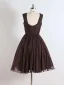 Simple Pliable Marron Courte de retour Robe De Graduation 2024 Princesse Encolure Carrée Sans Manches Dos Nu