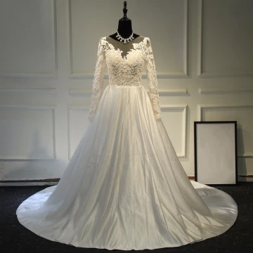 Élégant Robe De Mariée 2017 Princesse Encolure Dégagée Manches Longues Appliques En Dentelle Ivoire Satin Chapel Train