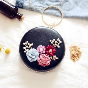 Chic Beautiful 2017 Black Pearl Pink White Leaf Ankle Strap Pu Beach Church Outdoor Garden Clutch Bags