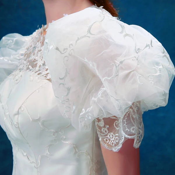 Schöne Weiß Hochzeit 2018 Spitze U-Ausschnitt A Linie Perlenstickerei Applikationen Rückenfreies Brautkleider