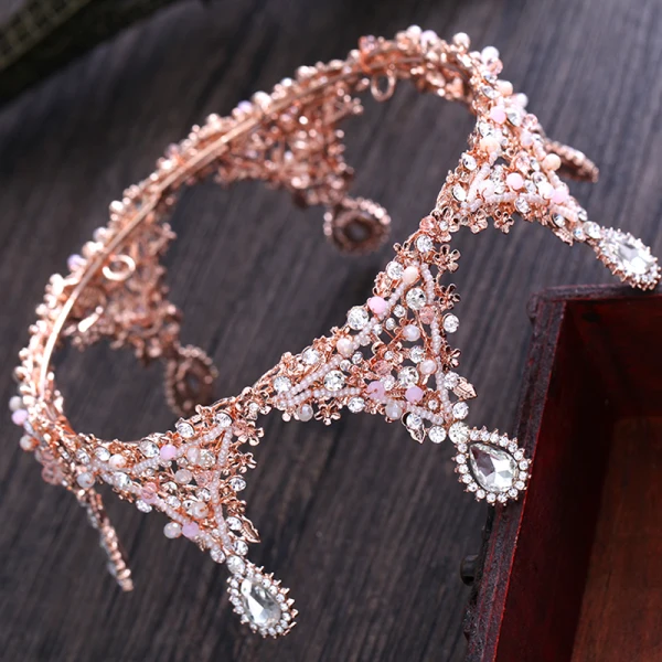 Schöne Pink Brautschmuck 2017 Metall Perlenstickerei Kristall Strass Hochzeit Ball Brautaccessoires