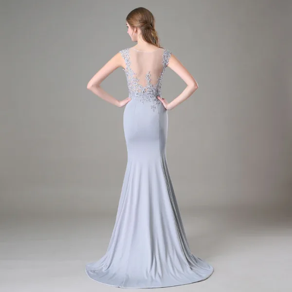 Modern / Fashion Silver Evening Dresses 2017 Scoop Neck Sleeveless Appliques Lace Beading Trumpet / Mermaid Formal Dresses Sweep Train