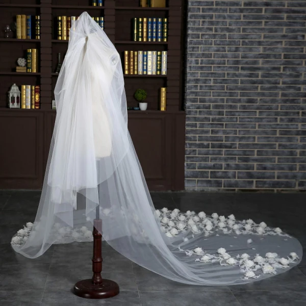 Snygga / Fina Vita 2017 Tyll Kyrka Appliqués Broderade Brudslöja