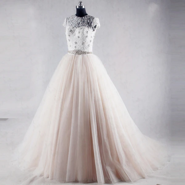 Chic / Belle Champagne Cathedral Train Mariage 2018 Princesse Transparentes Tulle Col Haut Dos Nu Perlage Plissée Faux Diamant Robe De Mariée