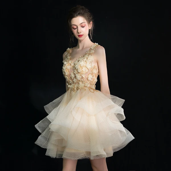 Luxury / Gorgeous Short Champagne Party Dresses 2018 Tulle A-Line / Princess V-Neck Appliques Backless Homecoming Formal Dresses