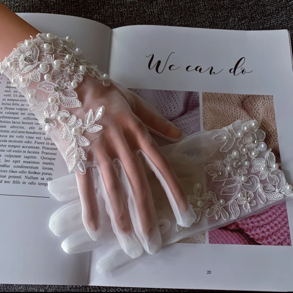 Ivory Beading Lace Pearl Tulle Wedding Chic / Beautiful 2020 Accessories Bridal Gloves