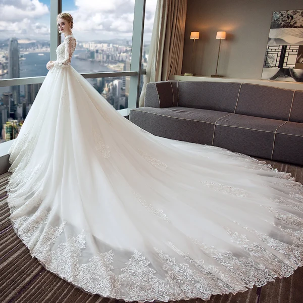 Elegant Wedding Dresses 2017 A-Line / Princess Scoop Neck Long Sleeve Appliques Pierced Lace Backless Chapel Train
