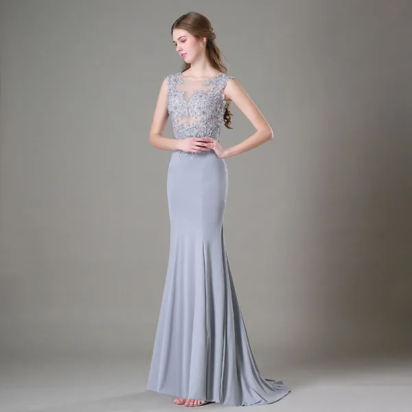 Modern / Fashion Silver Evening Dresses 2017 Scoop Neck Sleeveless Appliques Lace Beading Trumpet / Mermaid Formal Dresses Sweep Train