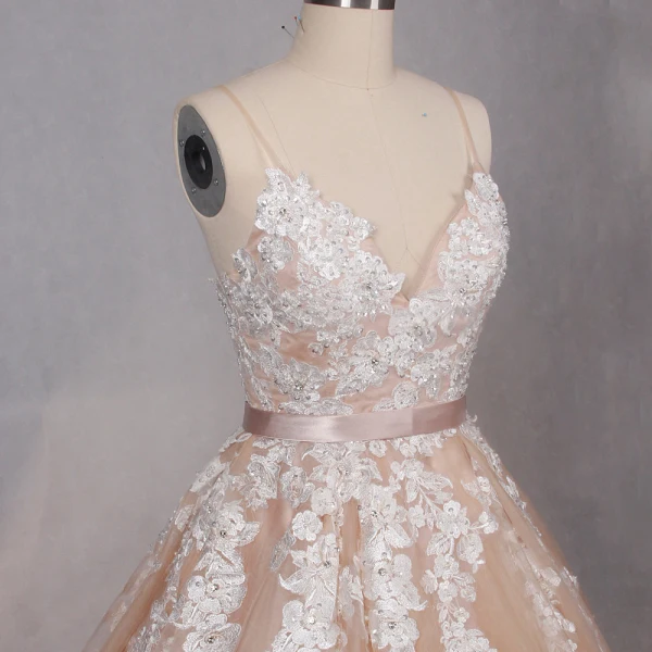 Elegant Champagne Wedding Dresses 2017 V-Neck Spaghetti Straps Shoulders Sleeveless Appliques Sequins Lace Backless Sash Tulle Ball Gown