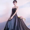 Amazing / Unique Black Prom Dresses 2017 A-Line / Princess Strapless Lace Tulle Appliques Backless Prom Formal Dresses