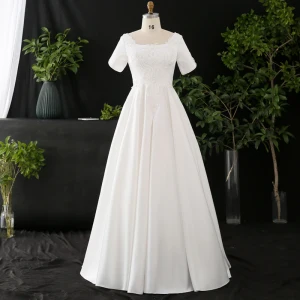 Modest Simple White Plus Size Wedding Dresses 2020 A Line Princess Solid Color U Neck Short Sleeve Handmade Appliques Backless Beading Pearl Floor Length Long Wedding