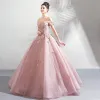 Najpiękniejsze / Ekskluzywne Rumieniąc Różowy Długie Sukienki Na Bal 2018 Koronki Tiulowe Aplikacje Bez Pleców Frezowanie Bez Ramiączek Suknia Balowa Sukienki Wizytowe
