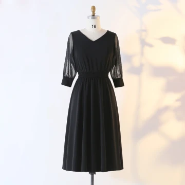 Moderne Mode Noire Grande Taille Robe De Soirée 2020 Princesse V Cou Manches Longues Transparentes Boutons Couleur Unie Thé Longueur Été Soirée Robe De Ceremonie
