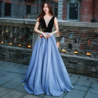 Chic Belle Soirée Robe De Ceremonie 2017 Robe De Soirée Océan Bleu Noire Princesse Longue V Cou Sans Manches Dos Nu Brodé