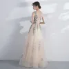 Amazing / Unique Prom Dresses 2017 Champagne A-Line / Princess Floor-Length / Long Scoop Neck Sleeveless Backless Appliques Flower Formal Dresses