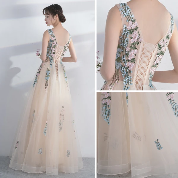 Amazing / Unique Prom Dresses 2017 Champagne A-Line / Princess Floor-Length / Long Scoop Neck Sleeveless Backless Appliques Flower Formal Dresses