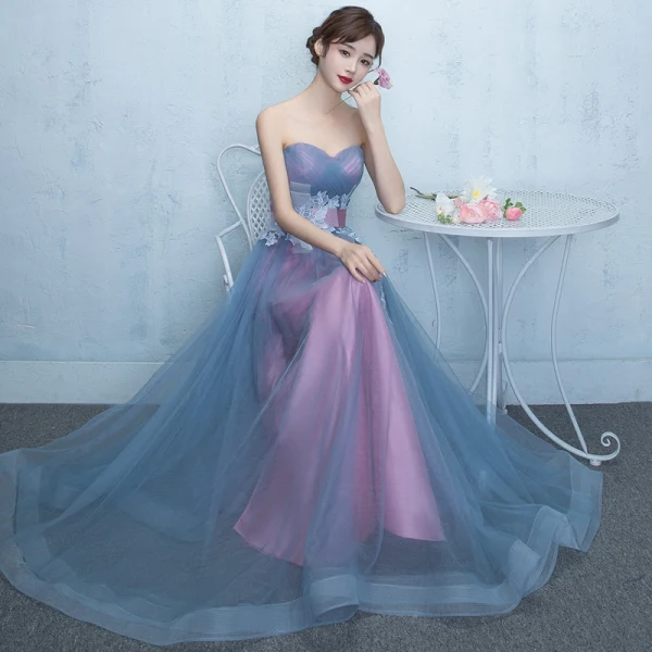 Fine Ballkjoler 2017 Gradient-Farge Prinsesse Lange Gripende Ruffles Kjæreste Uten Ermer Ryggløse Sash Appliques Blomst Formelle Kjoler
