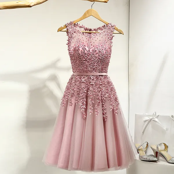 Piękne Wieczorowe Sukienki Wizytowe 2017 Strona Sukienka Koronkowe Kwiat Aplikacje Perła Wycięciem Bez Rękawów Cukierki Różowy Krótkie Princessa