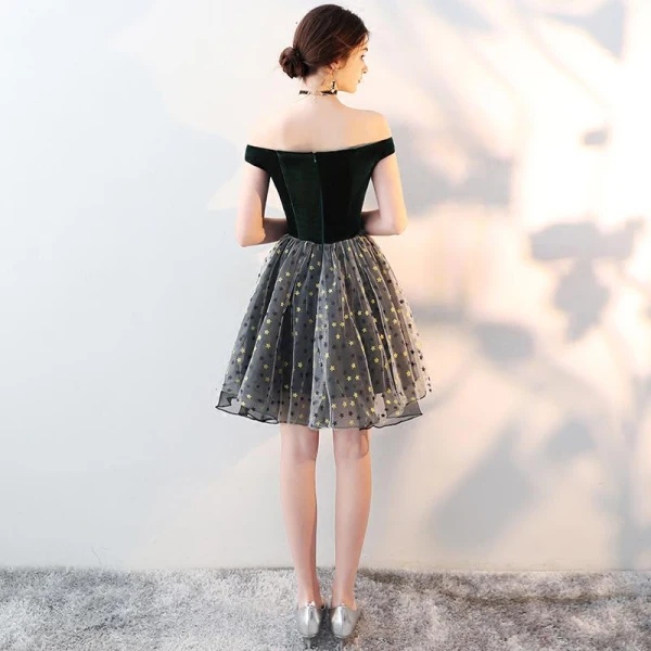 Modern / Fashion Dark Green Suede Party Dresses 2018 A-Line / Princess Amazing / Unique Off-The-Shoulder Short Sleeve Star Short Ruffle Backless Formal Dresses