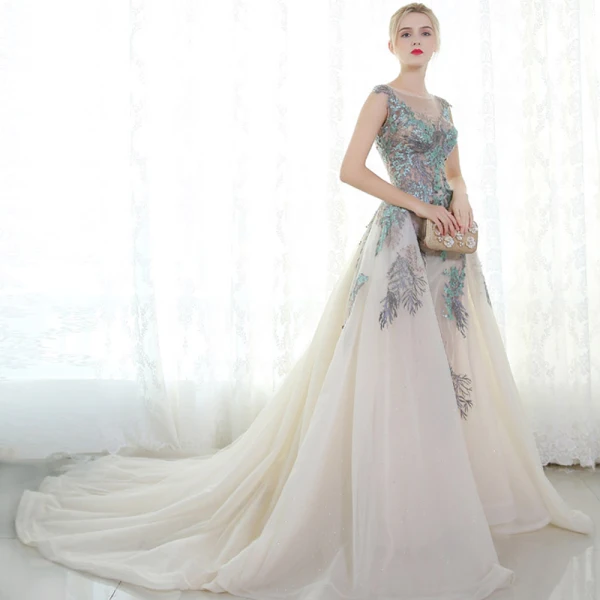 Luxury / Gorgeous Evening Dresses 2017 Champagne A-Line / Princess Chapel Train Scoop Neck Sleeveless Backless Lace Appliques Glitter Rhinestone Pierced Formal Dresses