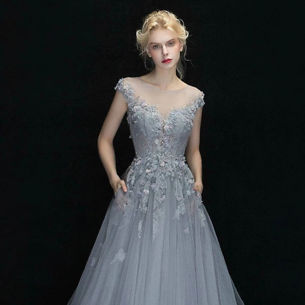Chic / Beautiful Evening Dresses  2017 Grey A-Line / Princess Chapel Train Scoop Neck Sleeveless Backless Lace Appliques Flower Rhinestone Pierced Formal Dresses