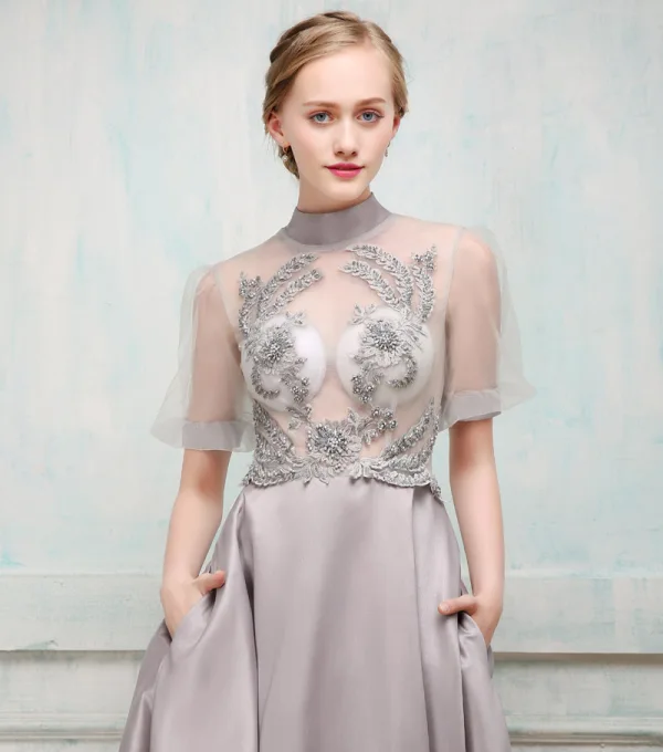 Chic / Beautiful Evening Dresses 2017 Grey A-Line / Princess Floor-Length / Long High Neck Short Sleeve Backless Pierced Appliques Flower Beading Pearl Formal Dresses